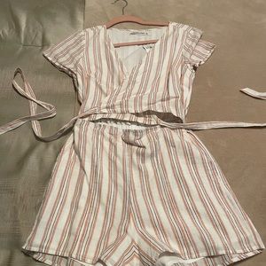 NWT Abercrombie & Fitch Tie front striped jumpsuit in size small